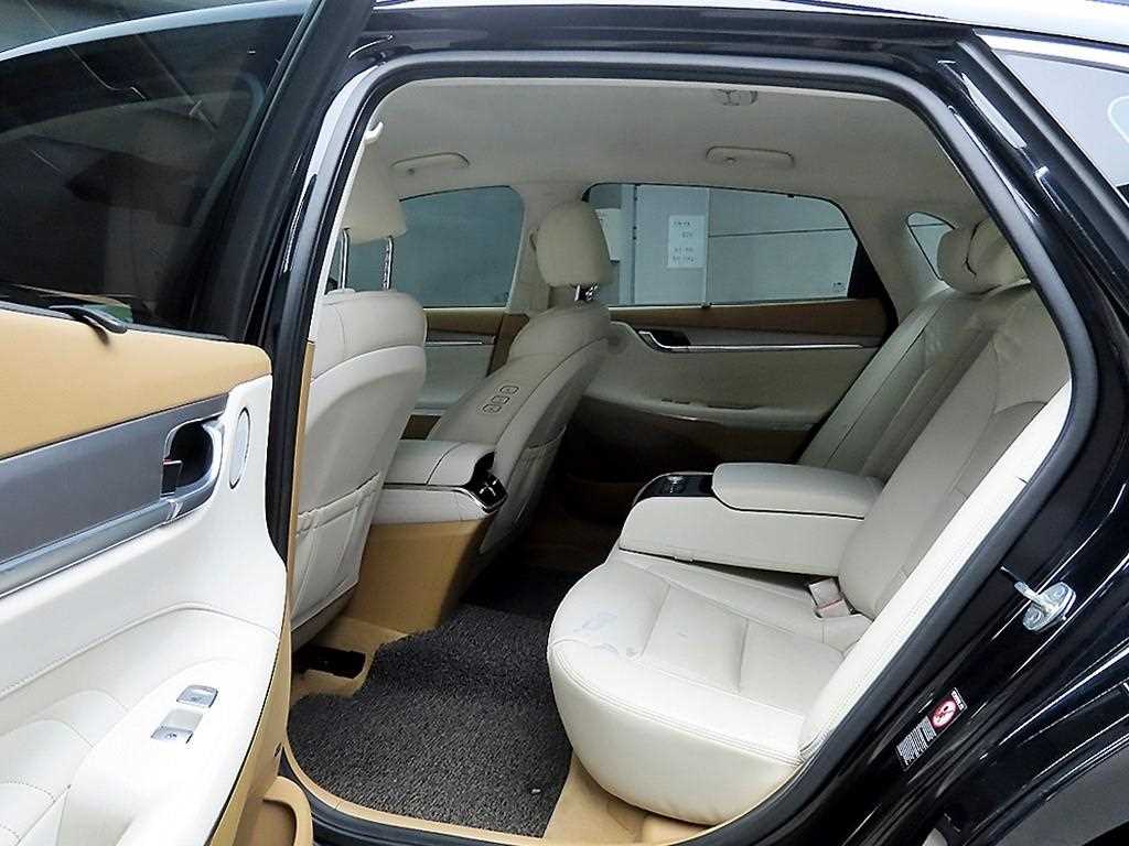 HYUNDAI Grandeur - Vista 6
