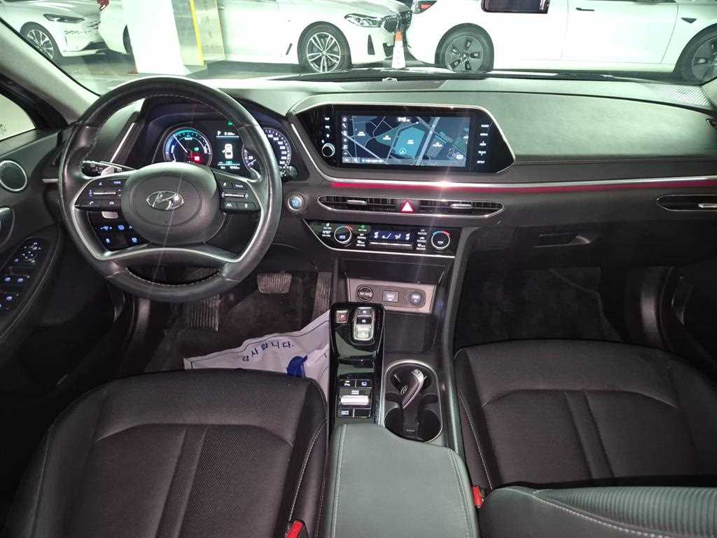 HYUNDAI Sonata - Vista 8