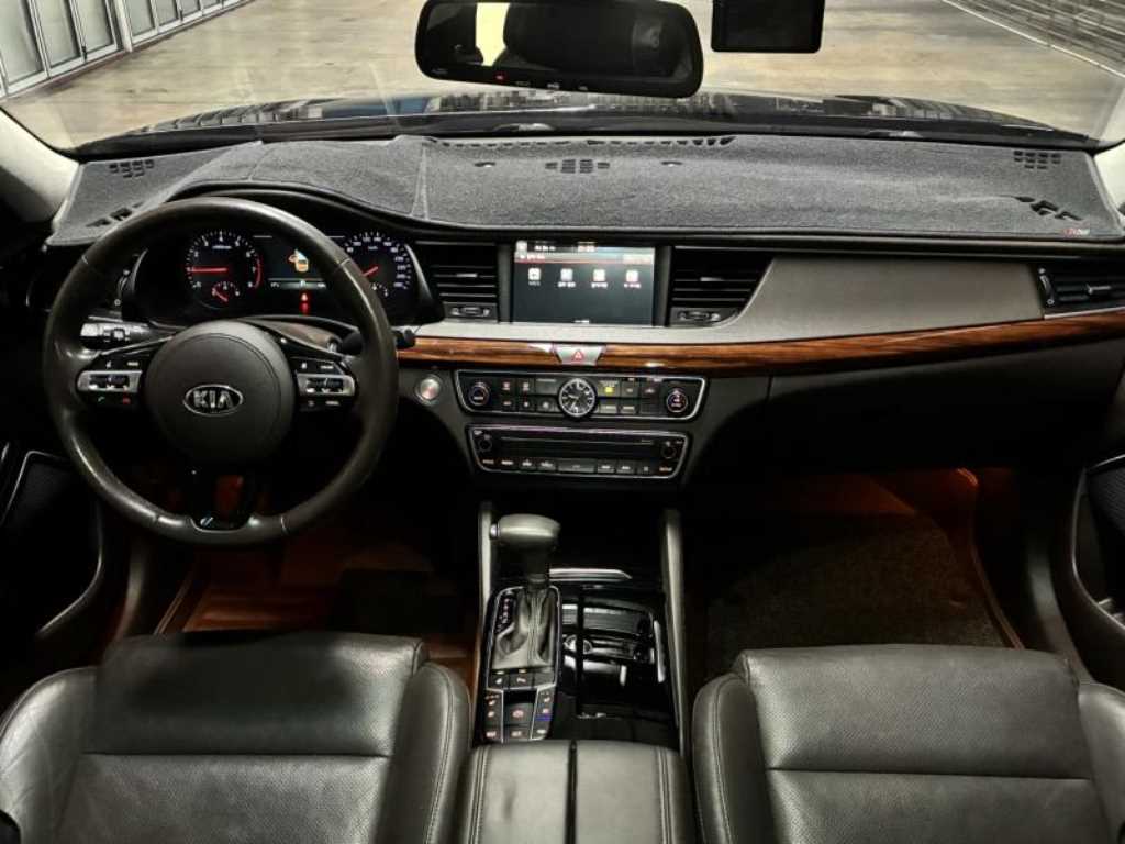 KIA K7 - Vista 9