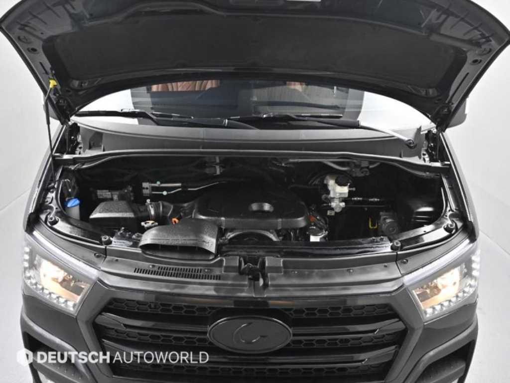 HYUNDAI Solati - Vista 6