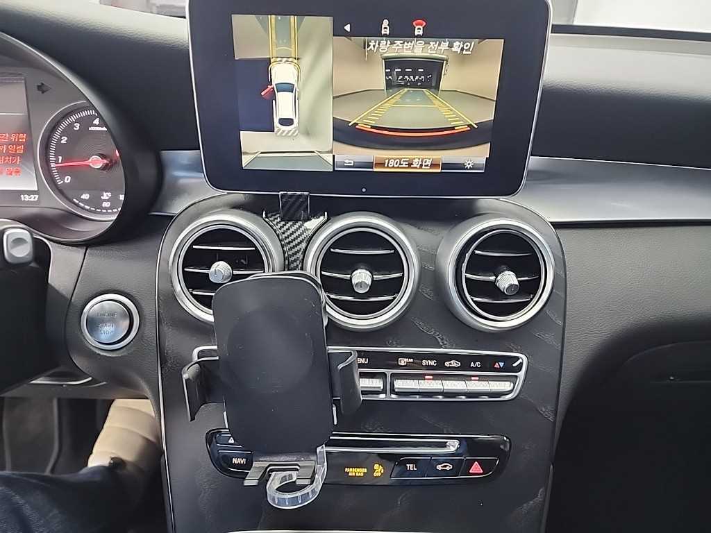 Mercedes Benz GLC Class - Vista 10