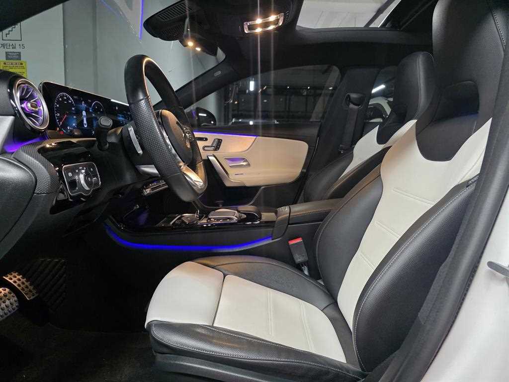 Mercedes Benz CLA Class - Vista 7