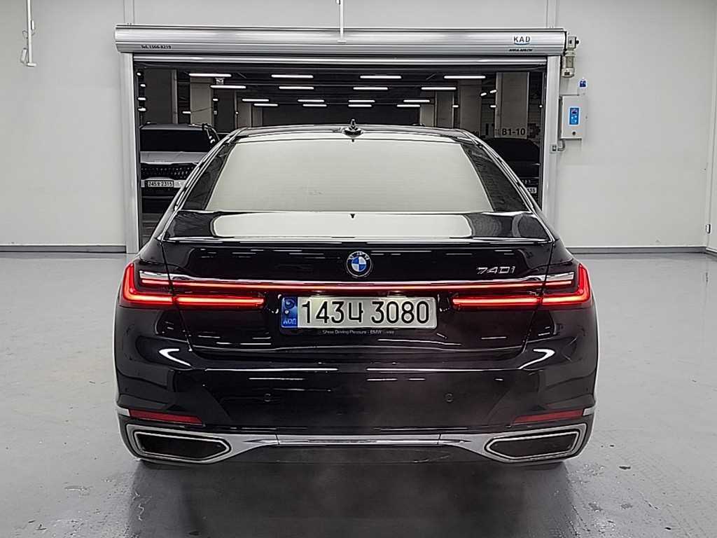 BMW 7 Series - Vista 3