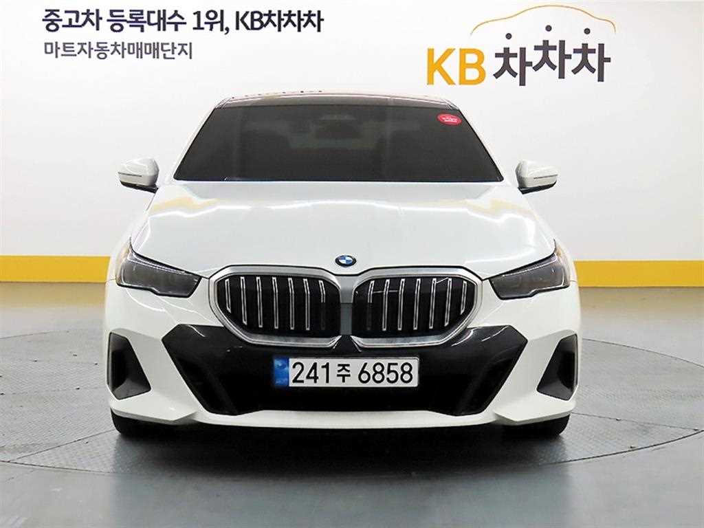 BMW 5 Series 2025 Blanco - Importación desde Corea - HF Imports Iquique - Foto 1