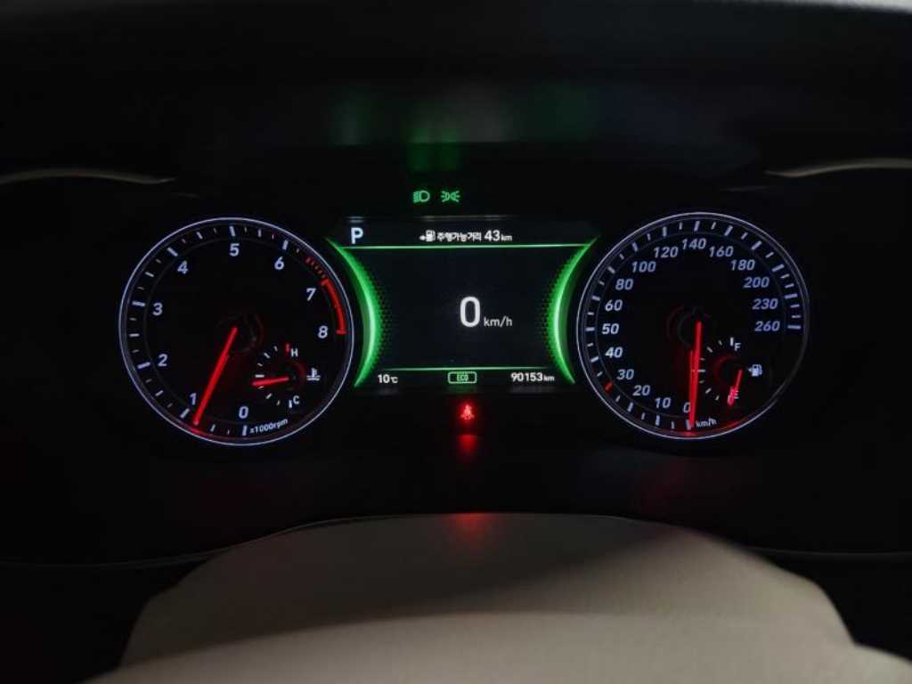 Genesis G70 - Vista 9