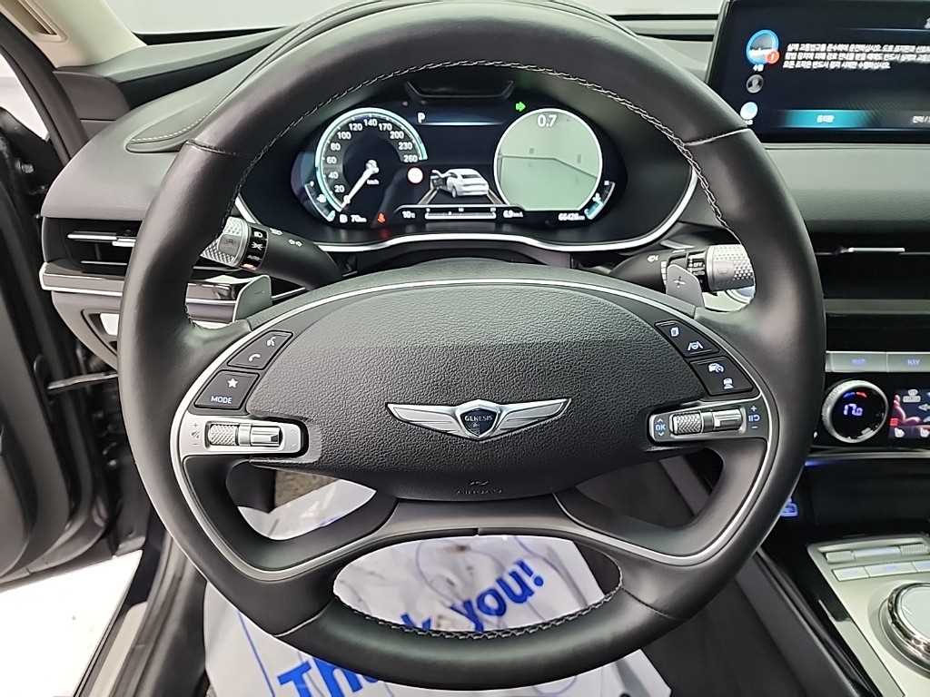 Genesis G80 - Vista 9