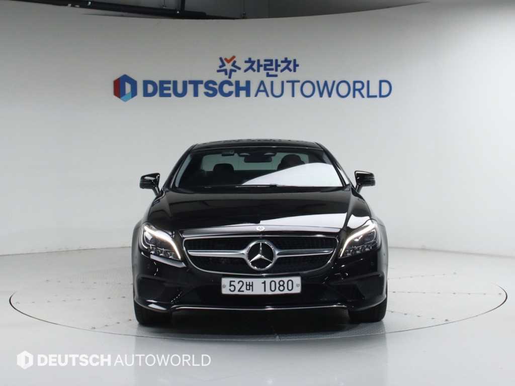 Mercedes Benz CLS Class - Vista 3