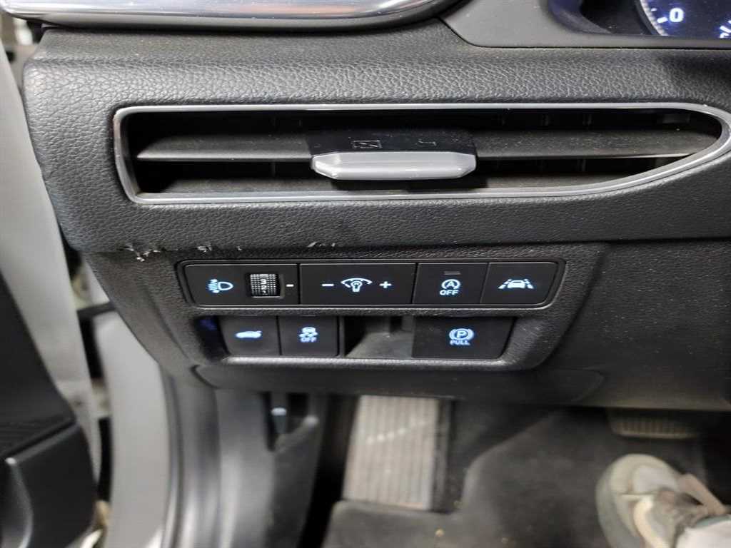 HYUNDAI Sonata - Vista 9