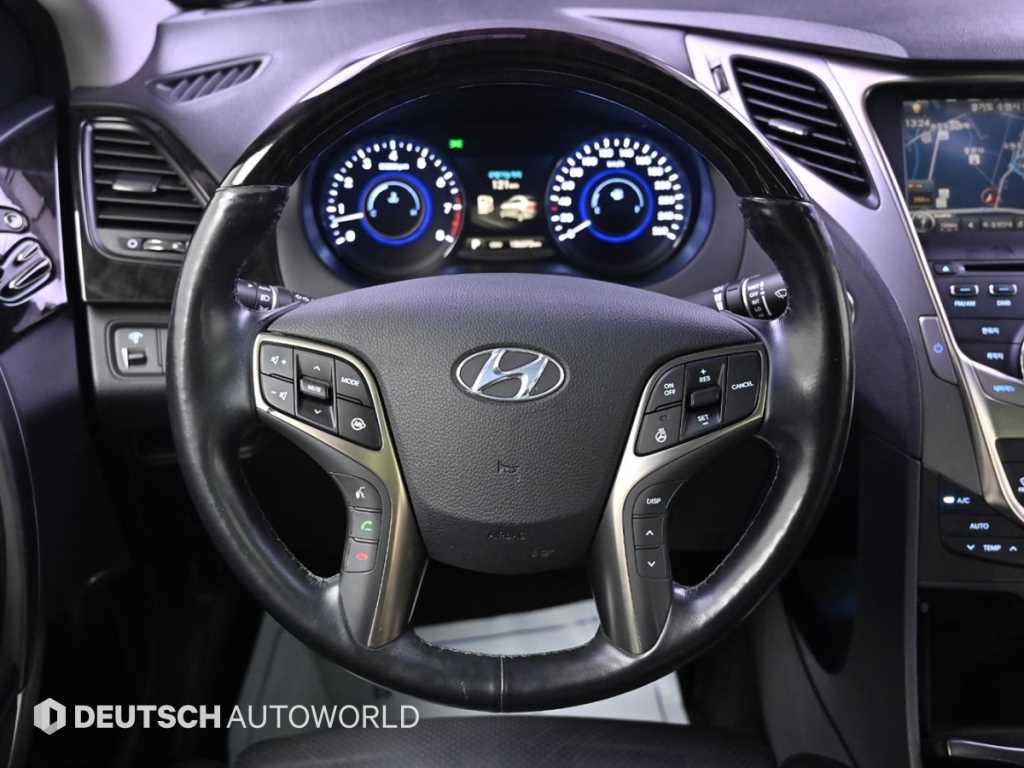 HYUNDAI Grandeur 2013 Negro - Importación desde Corea - HF Imports Iquique - Foto 13