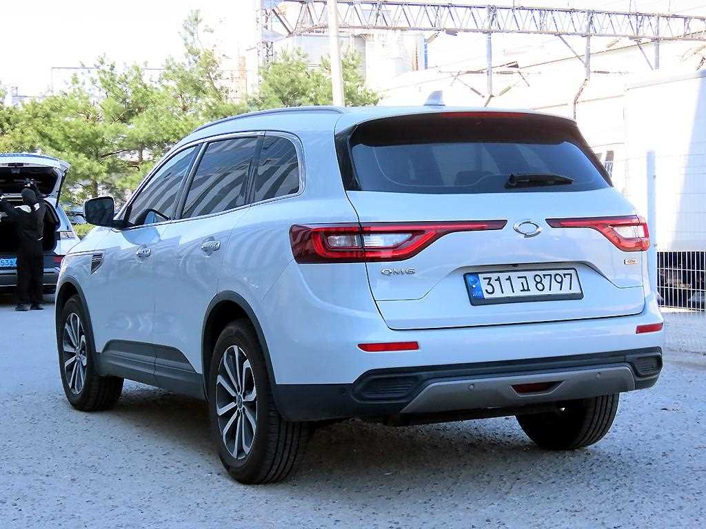 SAMSUNG QM6 - Vista 3