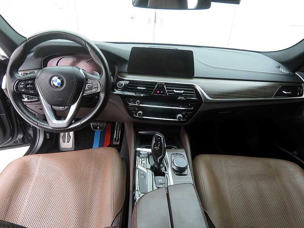 BMW 5 Series - Vista 8