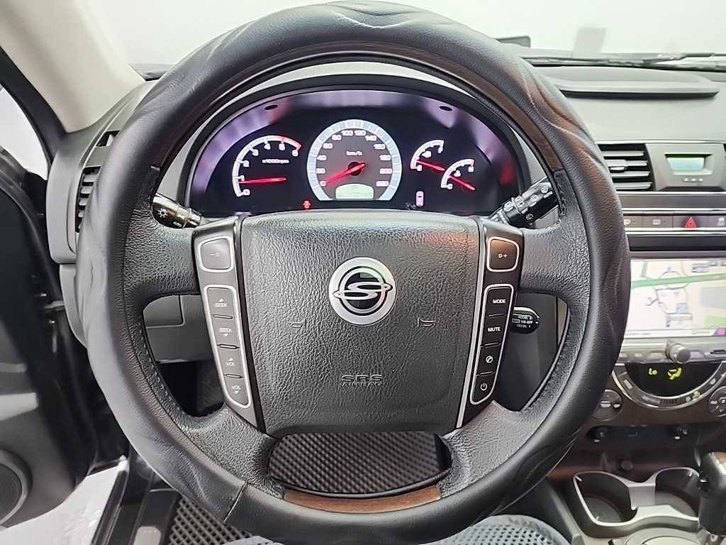 Ssangyong Rexton - Vista 9