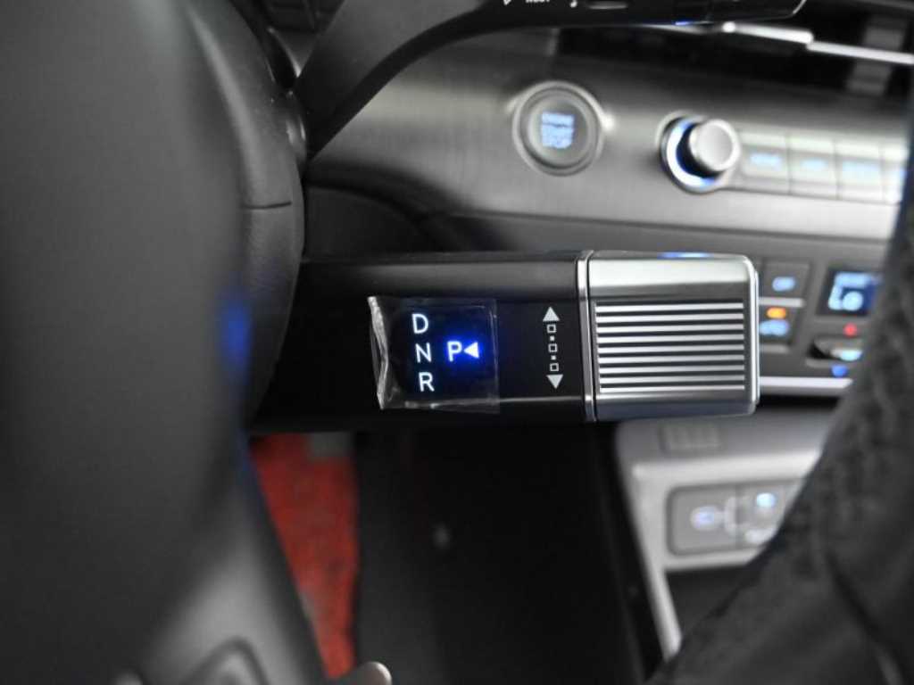 HYUNDAI Kona - Vista 9