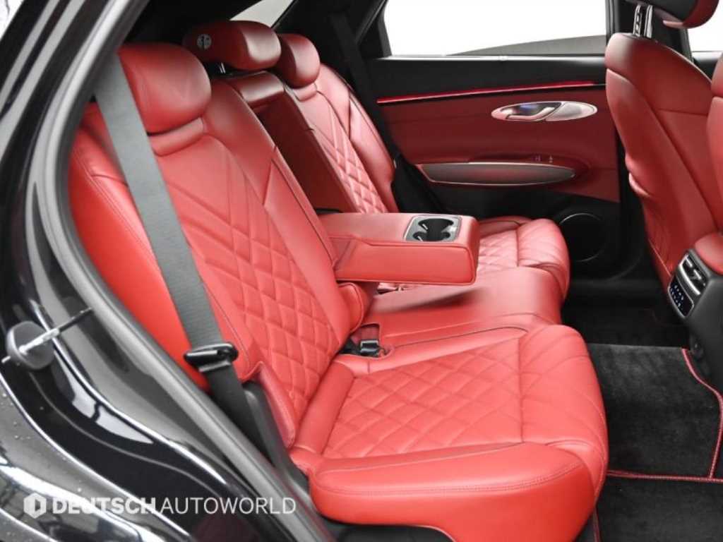 Genesis GV70 - Vista 12