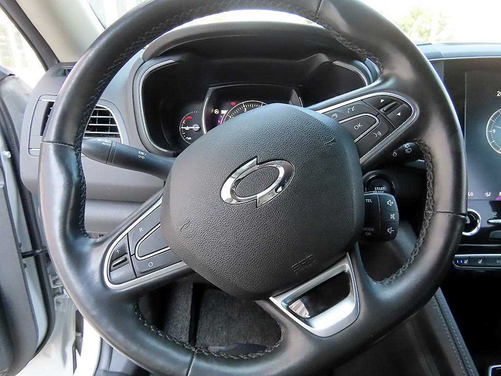 SAMSUNG QM6 - Vista 8