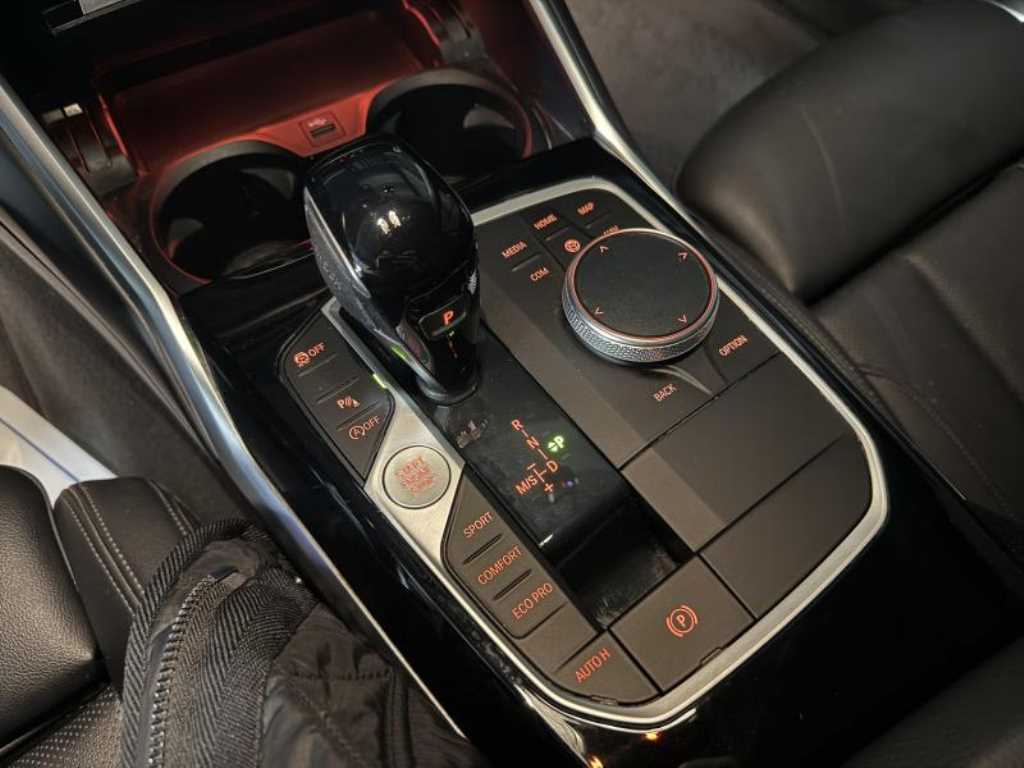 BMW 3 series 2022 Negro - Importación desde Corea - HF Imports Iquique - Foto 13