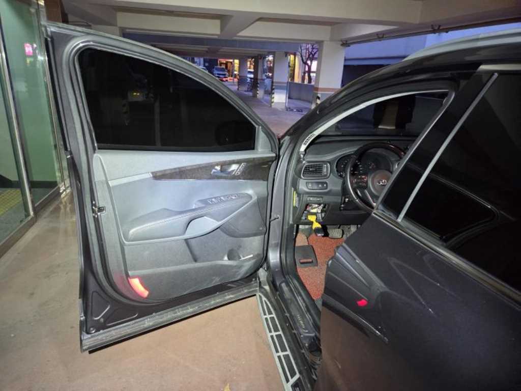 KIA Sorento - Vista 4