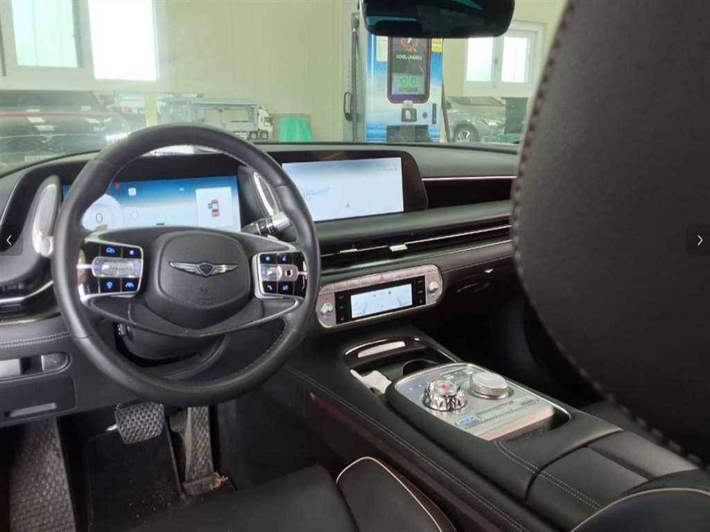 Genesis G90 - Vista 4