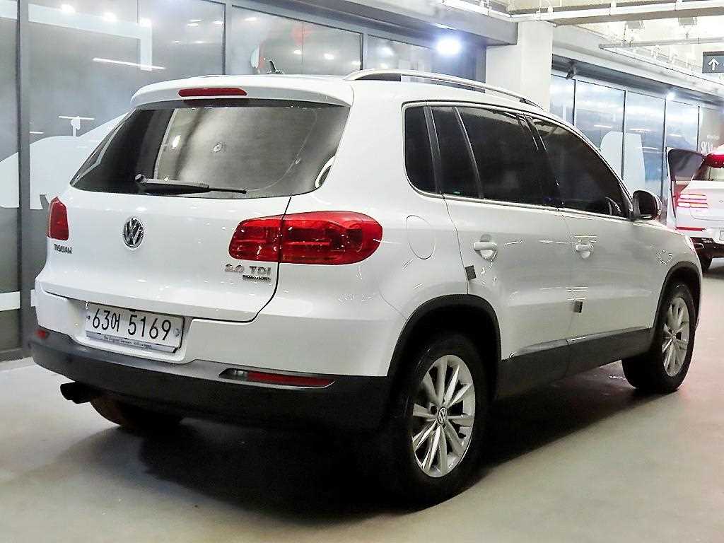 Volkswagen Tiguan - Vista 4