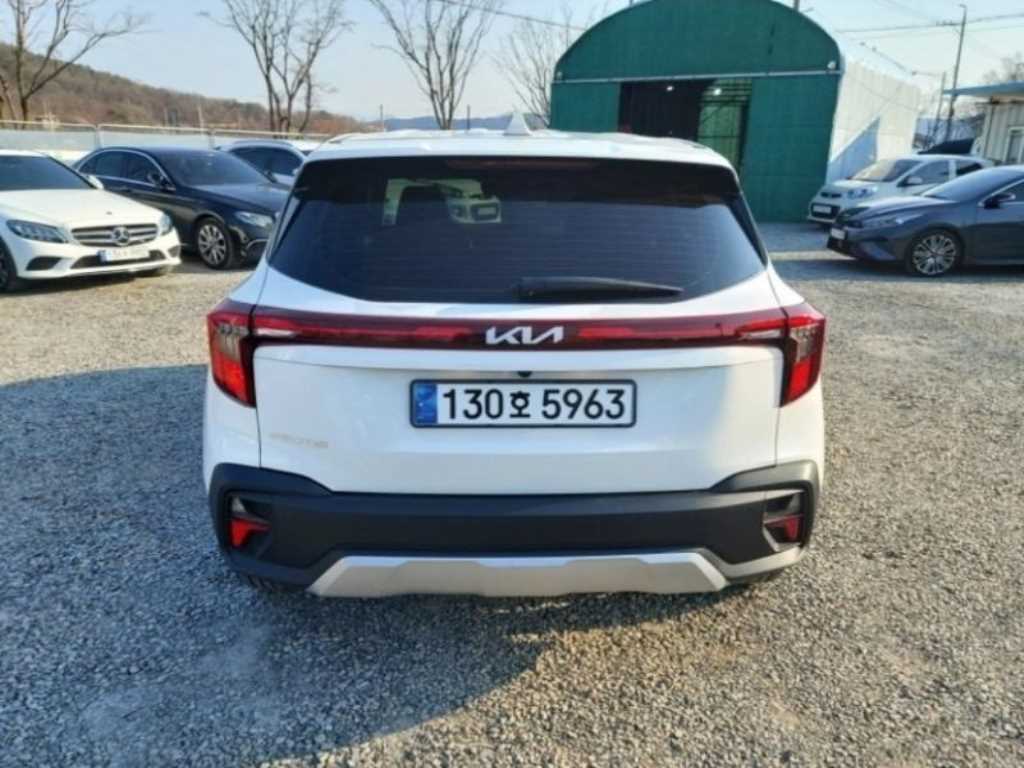 KIA Seltos - Vista 4