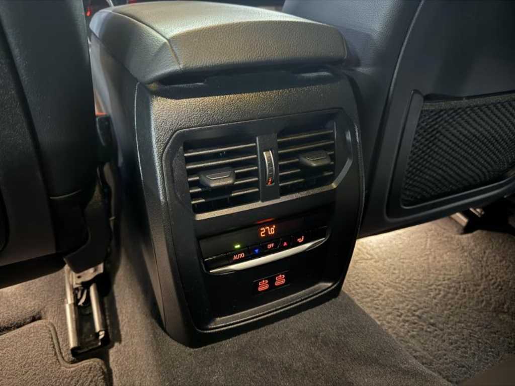 BMW 3 series 2022 Negro - Importación desde Corea - HF Imports Iquique - Foto 17