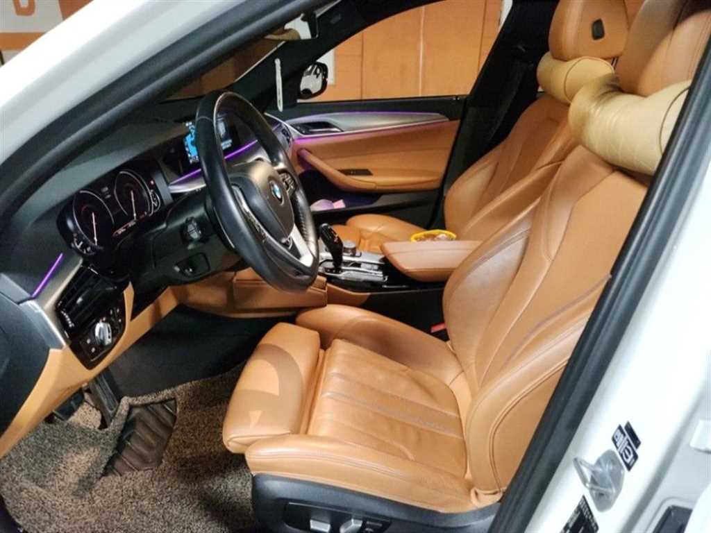 BMW 5 Series - Vista 4