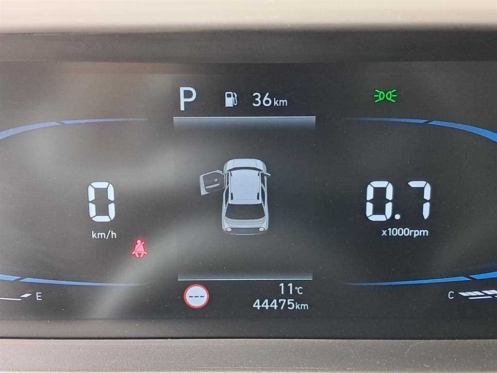 HYUNDAI Casper - Vista 8