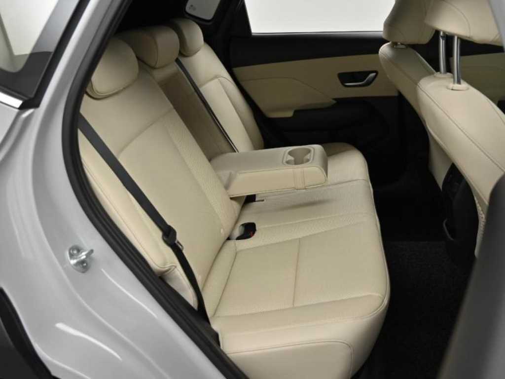 HYUNDAI Kona - Vista 12