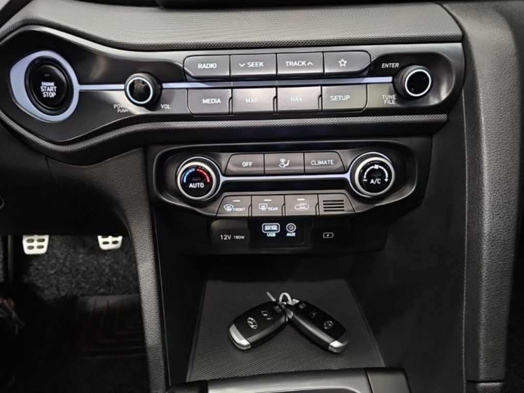 HYUNDAI Veloster - Vista 12