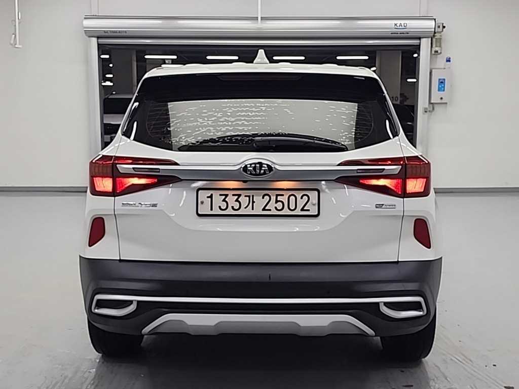 KIA Seltos - Vista 3