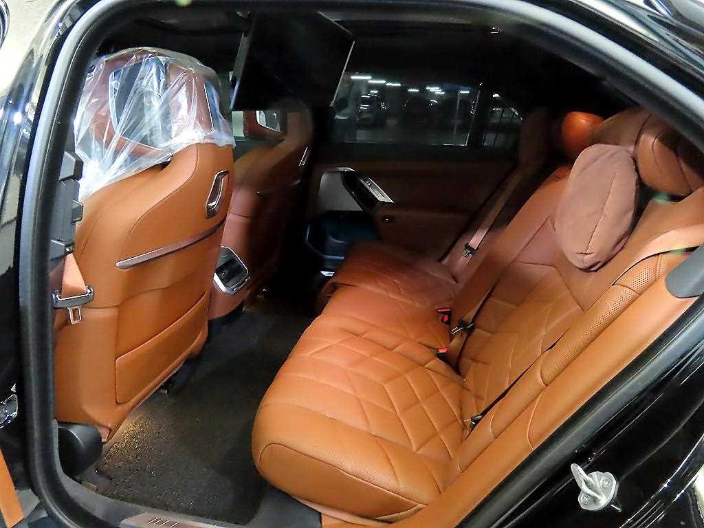 BMW 7 Series - Vista 7