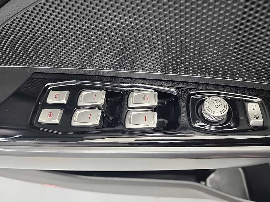 Ssangyong Tivoli 2017 Gris - Importación desde Corea - HF Imports Iquique - Foto 17