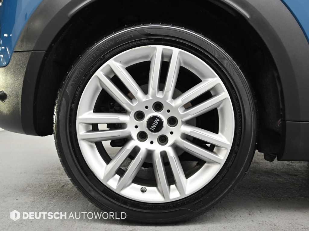 Mini Countryman - Vista 5