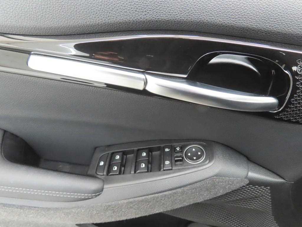 KIA Seltos - Vista 9