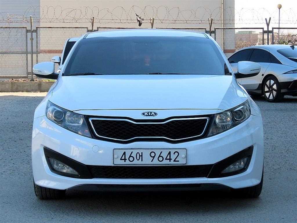 KIA K5 2011 Blanco - Importación desde Corea - HF Imports Iquique - Foto 1