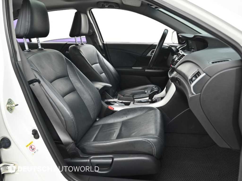 Honda Accord - Vista 10