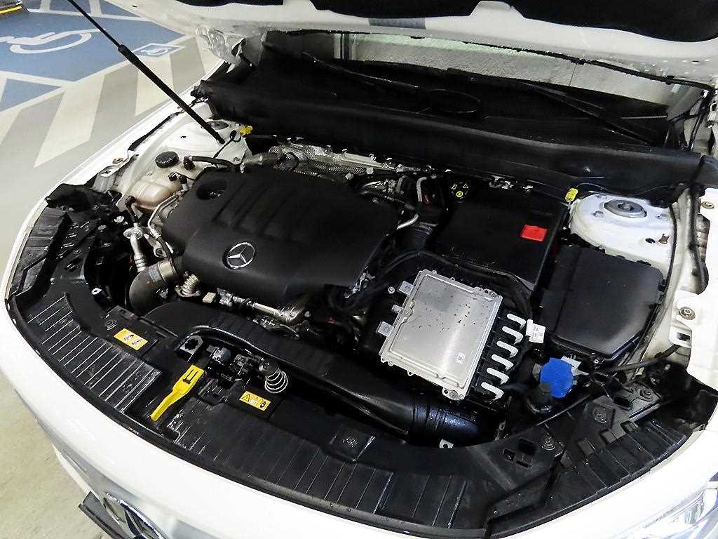 Mercedes Benz GLB Class 2021 Blanco - Importación desde Corea - HF Imports Iquique - Foto 19