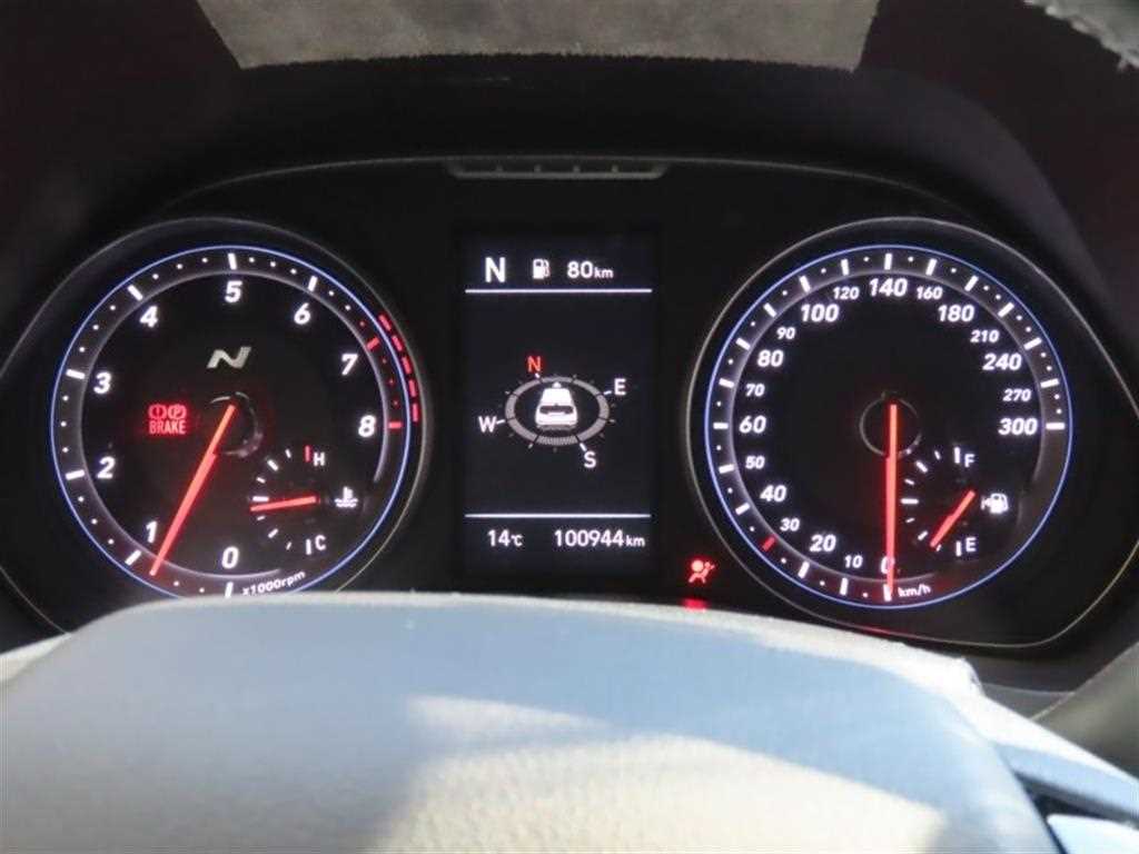 HYUNDAI Veloster - Vista 5