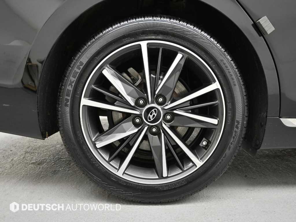 HYUNDAI Grandeur - Vista 5