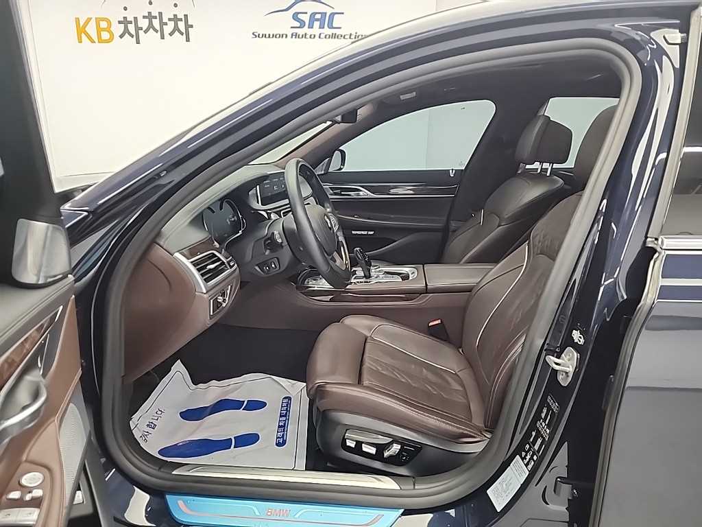 BMW 7 Series - Vista 11