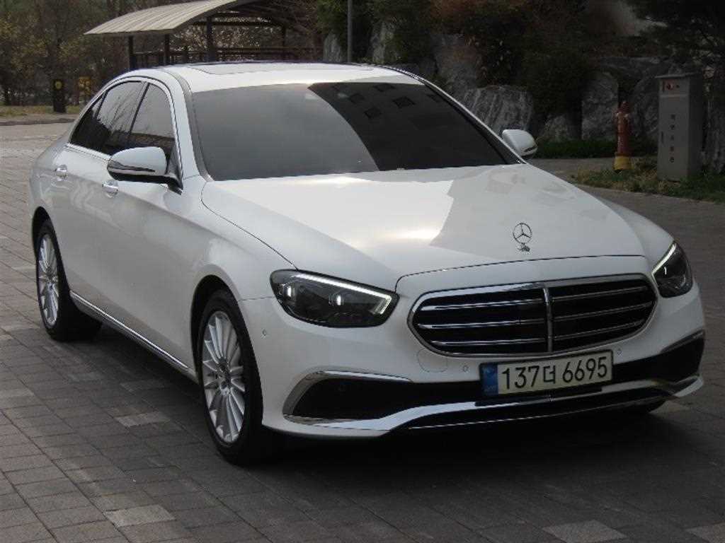 Mercedes Benz E class - Vista 2