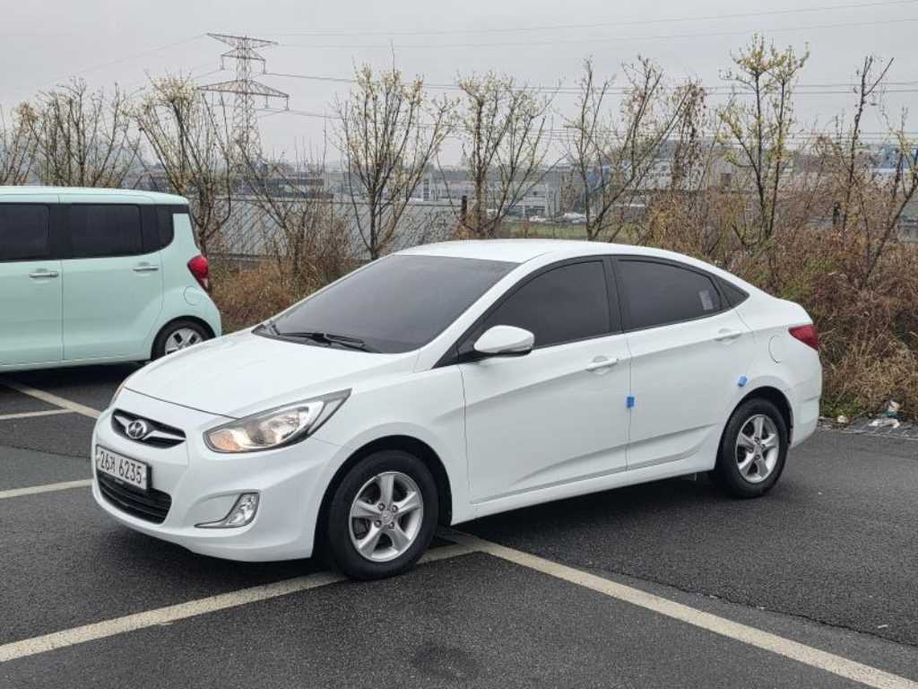 HYUNDAI Accent 2011 - Importación desde Corea - HF Imports Iquique - Foto 20