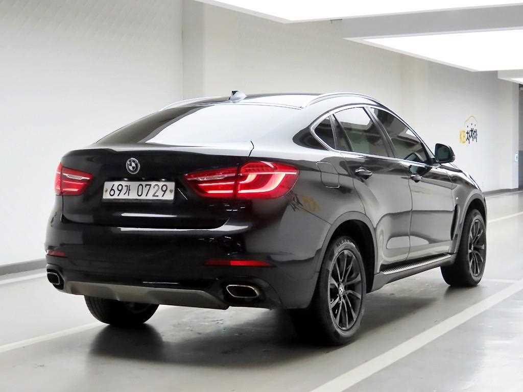 BMW X6 - Vista 4