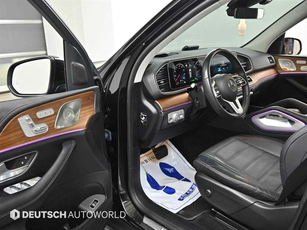 Mercedes Benz GLE Class - Vista 11