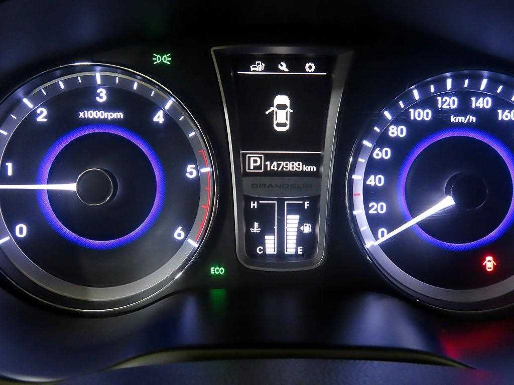 HYUNDAI Grandeur - Vista 9