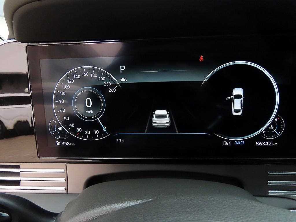 HYUNDAI Grandeur - Vista 9