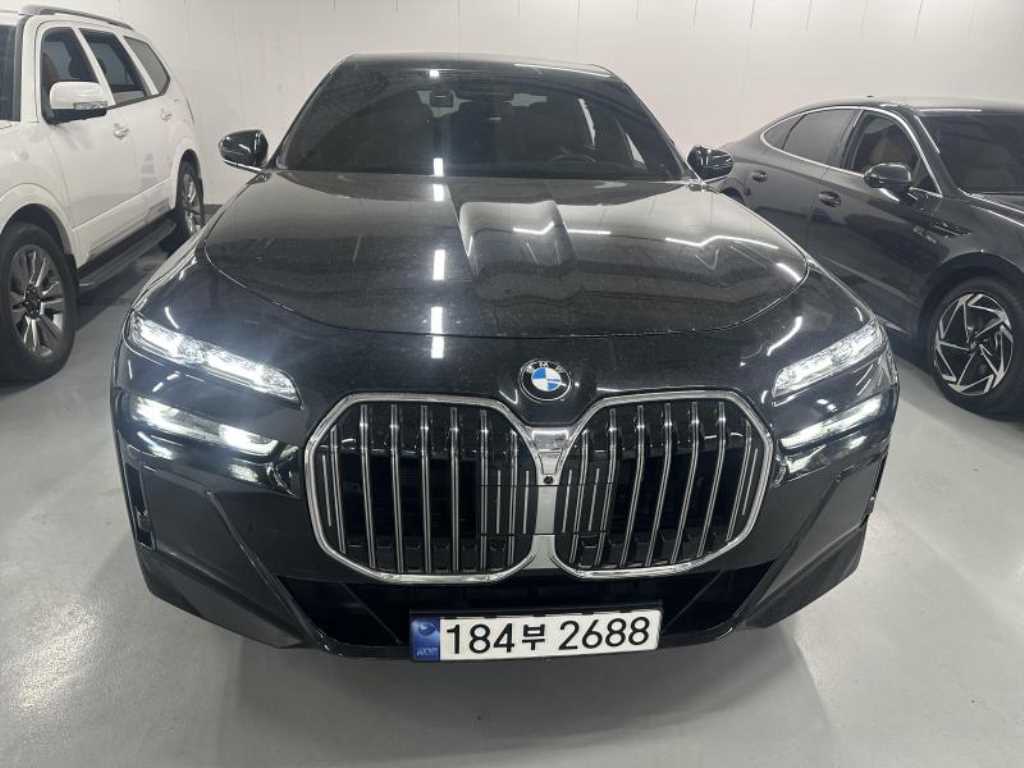 BMW 7 Series 2023 Negro - Importación desde Corea - HF Imports Iquique - Foto 1