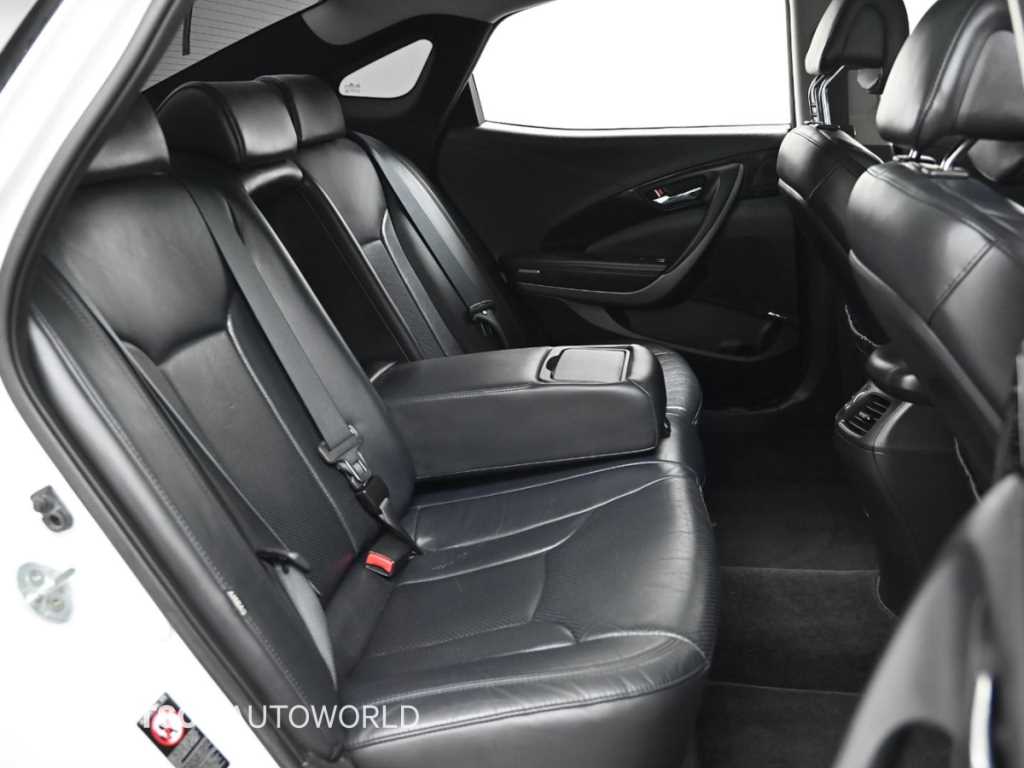 HYUNDAI Grandeur - Vista 12