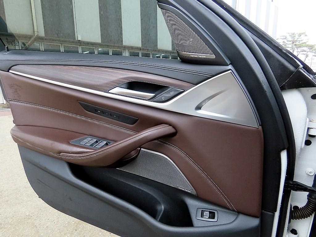 BMW 5 Series - Vista 12