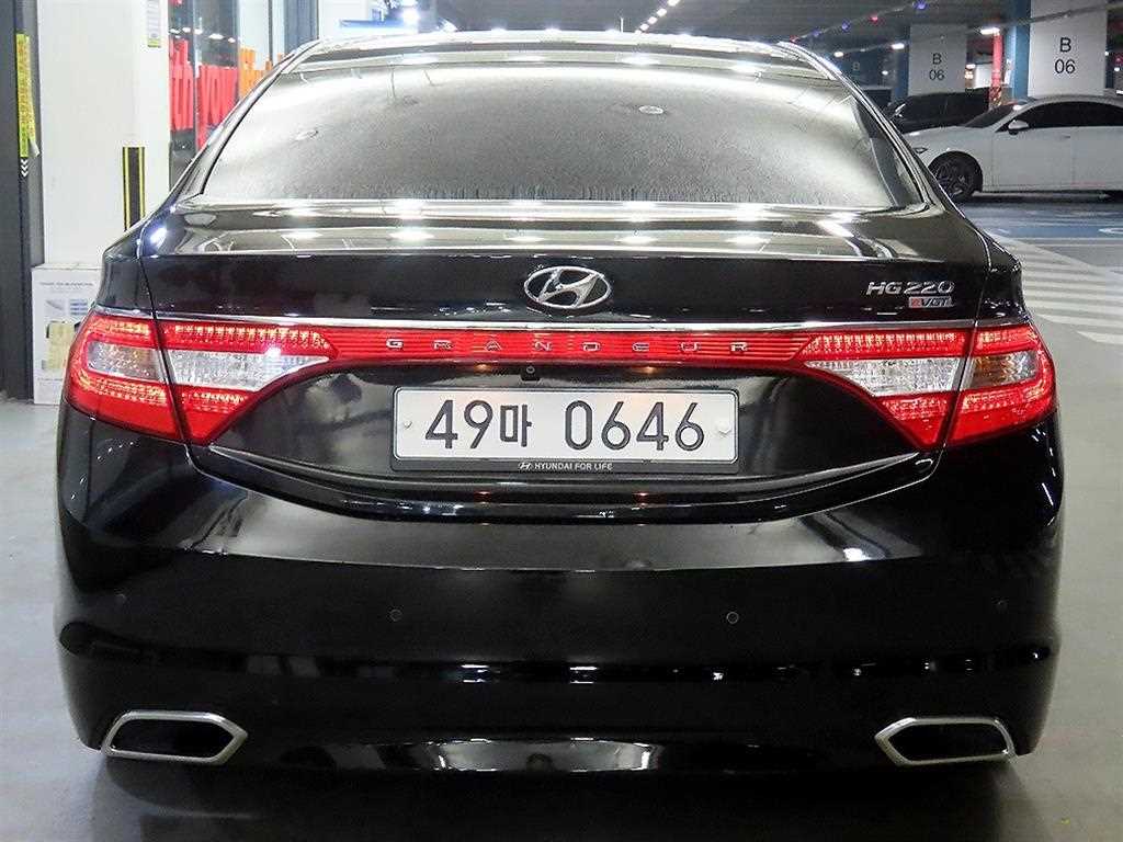 HYUNDAI Grandeur - Vista 5